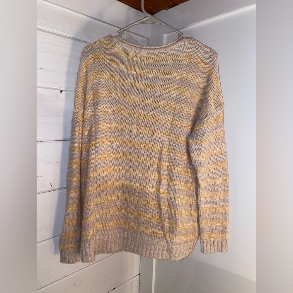 Sweater - Picture 2 of 3